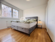 LANIŠTE VISOKO PRIZEMLJE S BALKONOM + PARKING 73.6 m2