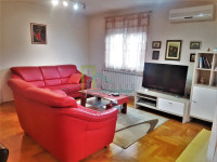 LAŠČINA 110m2 (prekrasan 4soban stan + parking)