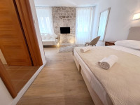 Luksuzan i lijepo uređen studio . Strogi Centar