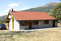 Lika*novo sagrađena kamena kuća 153m2*64.713m2 okućnica*odmah useljiva