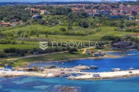 Ližnjan, ekskluzivno građevinsko zemljište s pogledom na more 470 m²