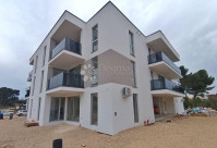 LIŽNJAN - komforni stan sa pogledom na more!