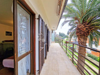 LJETNI POPUST! PROSTRAN APARTMAN 400 M DO MORA! PRILIKA