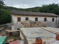 Prilika za ljubitelje obnove starih kamenih kuća - dvije starine 250 m