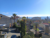 Lovran, 270m2, kuća s dva stana, okućnica, parking, vrt, blizina mora