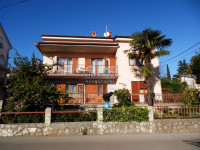 Lovran obiteljska kuća na dobroj lokaciji