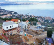 LOVRAN - Penthouse u sklopu luksuznog naselja, panoramski pogled