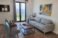 Lovran, predivna kuća s tri apartmana 50 m od mora