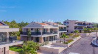 Umag! Villa u resortu 150m od mora!
