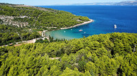 LOVREČINA - Brač - poljoprivedno zemljište 11.120 m2