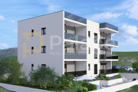 Luksuzan penthouse s krovnom terasom i pogledom na more