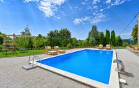 Gornja Voća: luksuzna kontinentalna kuća, 200 m2, 3123 m2 vrta, bazen