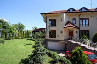 Luksuzna obiteljska kuća 350m2 + VRT – Remete