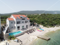 Luksuzna vila 320m2, privatna plaža, Pelješac, okolica Dubrovnika, naj