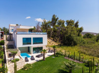 Luksuzna vila s bazenom Four Seasons Ljubač A, u prvom redu uz more