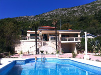 Luksuzna vila u idiličnom okruženju