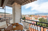 Luksuzni penthouse u centru grada - dugoročni najam!