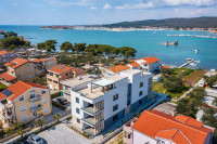 Luksuzni penthouse samo 30 m od mora, Sukošan
