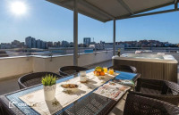 LUKSUZNI PENTHOUSE s dvije prostrane TERASE i 2 GARAŽNA MJESTA