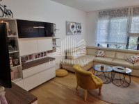 Luksuzno opremljen stan 128m2 u centru