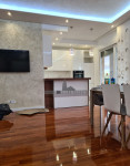 *LUX STAN* Žnjan,100.00 m2 -uređen trosoban stan (lođa 25m2)
