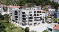 * Luxury Residence Omiš* 2S+DB, vrt
