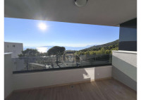 Makarska – dvosoban stan s otvorenim pogledom na more, 500 m od plaže