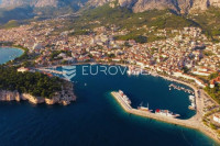 Makarska, građevno zemljište s pogledom na more