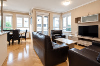 MAKSIMIR . 3-sobni .  65m2 + loggia + GARAŽA (14m2 GPM) . (TOP LOKACIJ