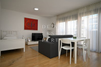 Maksimir, MAKSIMIR-garsonjera na odličnoj lokaciji, 35 m2, 6. kat