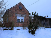 Mala kuća s potencijalom u mirnom Slakovcu