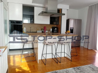 Malešnica,najam trosobnog stana s terasom na atraktivnoj lokaciji-70m2