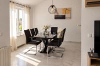 MALINSKA – 75 m², 2S POGLED NA MORE I PARKING