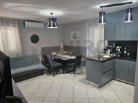 Malinska, kompletno renoviran apartman 100 metara od  mora