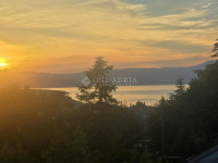 MALINSKA, KUĆA SA GARAŽOM I OKUĆNICOM!