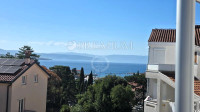 Malinska, prodaja, apartman na drugom katu s pogledom na more!