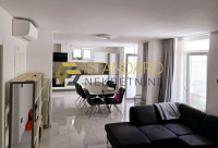 Manuš, dvosoban komfornan 88 m2, bazen, parking, dugoročno