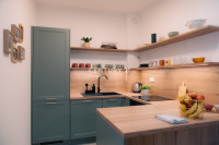 MARIBOR, POHORJE, STAN U PRIZEMLJU S VELIKIM ATRIJEM