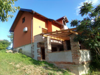 Martinkovec: odlična kuća novije gradnje sa dva apartmana, 120 m2