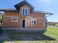 MARUŠEVEC, BRODAROVEC, DVIJE KUĆE NA IZVRSNOJ LOKACIJI!