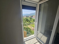MATULJI - CENTAR, dvoetažna kuća u nizu