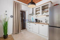 Matulji, centar, samostojeća kuća s okućnicom