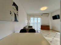 MATULJI, MIHOTIĆI - Stan za 5 radnika, prostran i funkcionalan