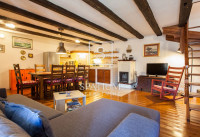 MATULJI, RENOVIRANA AUTOHTONA KUĆA S BAZENOM