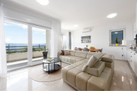 MATULJI STAN S 2 PARKINGA I POGLEDOM NA MORE