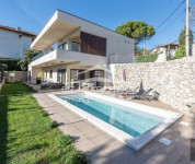 MATULJI - vila sa bazenom za najam