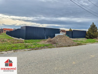 MECE, GRAĐEVINSKO ZEMLJIŠTE 1051m2, 18m ŠIRINA, OGRAĐENO