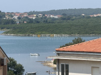 Medulin, 200 m od mora, mega terasa, pogled more