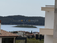 Medulin – moderan stan u novogradnji, 2 spavaće sobe, velika terasa s