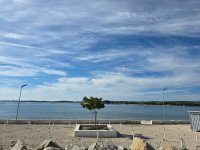 Medulin! Na samo 200 metara do mora i plaže! Uporabna dozvola!